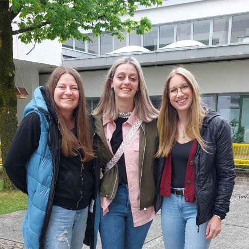 Absolventinnen 