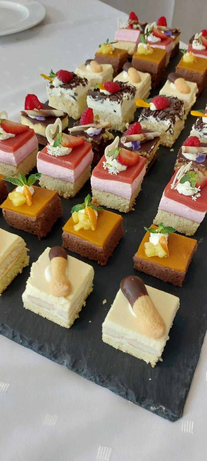 Kuchenvariationen Absolventinnentag